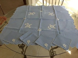 Vintage Appliqué Tablecloth and Four Matching Napkins Light Blue Floral - Picture 1 of 12
