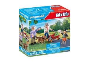 Playmobil - Grandparents with Grandchild PMB70990 - Picture 1 of 3