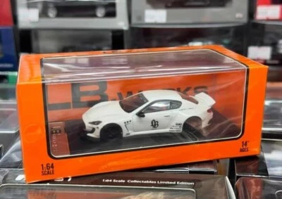 Chase GCD LBWK Maserati Only - From 3 Pack LB-Trucks Mitsubishi Fuso Super Great - Image 1 of 2