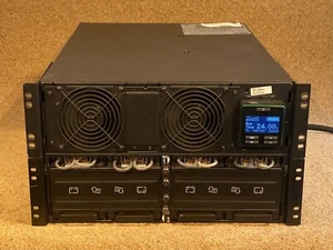 APC SRT8KXLI USV - neue Batterien - 12 Monate RTB Garantie - SRT8KRMXLI - OHNE FRONT - Bild 1 von 14
