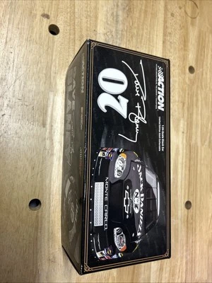 Dave Blaney #07 Jack Daniels ‘05 MonteCarlo  1:24 Nascar Diecast  Bonus bandana  - Image 1 of 4