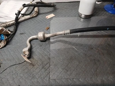 Línea de manguera de aire acondicionado Ford Fiesta 2014 2015 2016 2017 2018 2019 Foto 1 de 4