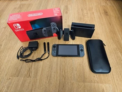 Nintendo Switch Joy-Controller Bundle 32GB Handheld-Spielekonsole - - Bild 1 von 2