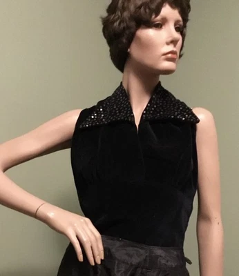 Halter/sin espalda/cuello/crebilla lateral vintage de terciopelo negro/lentejuelas estrella años 40/50 EXCELENTE Foto 1 de 4