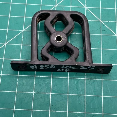 91-99 BMW E31 850i 850Ci SOPORTE ESCAPE GOMA MONTAJE OEM Foto 1 de 4