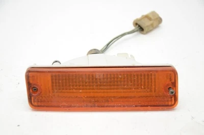 Lámpara intermitente delantera derecha 84-86 Nissan 300ZX Z31 2+0 pasajeros  Foto 1 de 4