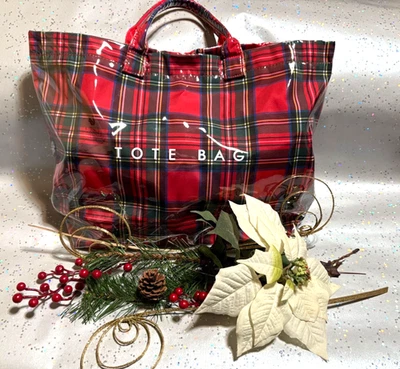 Hermosa BOLSA DE MANO A CUADROS EN SU MAYORÍA ROJA -Perfecta para comprar o usar como bolsa de regalo,  Foto 1 de 4