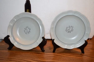 Vintage Pfaltzgraff Heirloom Pattern Cereal/Soup Bowls-Set Of 2 - Picture 1 of 3