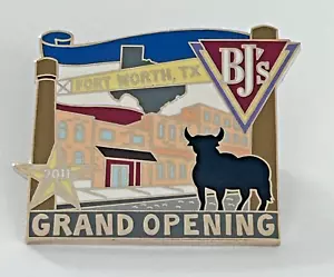 Spilla da bavero BJS Restaurant Employee Grand Opening Fort Worth TX Texas 2011 - Foto 1 di 3