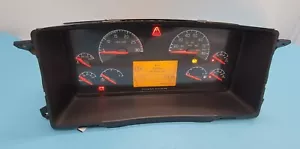 2012 VOLVO VNL USED INSTRUMENT CLUSTER P#22261634-P01 - Picture 1 of 6