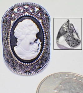 Gorgeous Large Black & White Molded Cameo in Ornate Cutwork Silvertone Ring 8.5 - Picture 1 of 4