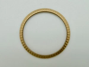 Rolex 26mm 14K Gold geriffelte Lünette 2 Gramm ältere Modelle 6917 69174 - Bild 1 von 4