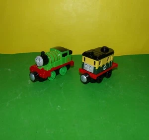 Thomas & Friends Take N Play Philip Diesel Box Cab & klassischer Percy Motor - Bild 1 von 3