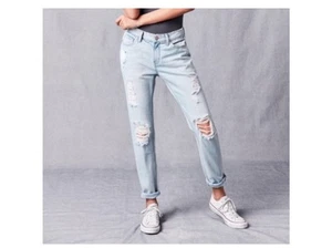 BDG Urban Outfitters Women’s 38 Jeans Slim Boyfriend Low Rise Slash Light Wash - Picture 1 of 10