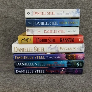 ✅Lot of 8 Danielle Steel Novels Romance 3-Paperback?5-Hardcover Book Collection - Imagen 1 de 12