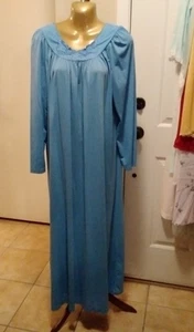 Nightgown Shadowline Petals Medium Long Sleeve Blue 100% Nylon Gown - Picture 1 of 7