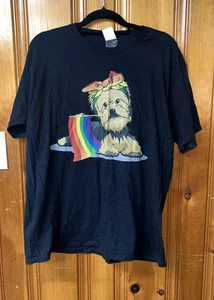 Yorkshire Terrier Sosteniendo Orgullo LGBT Bandera Divertido Perro Orgulloso LGBT Gay Lesbiana Amante - Imagen 1 de 2