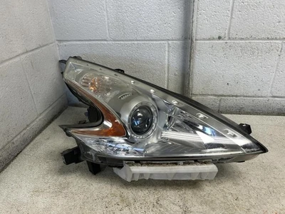 Nissan 370Z 2017 OEM faros de xenón lado derecho del pasajero  Foto 1 de 4