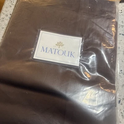 Hoja plana Matouk Nocturne tamaño king chocolate 600 hilos 100% egipcio co Foto 1 de 2
