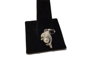 Swarovski Kristall Oliver Weber Delphin mit Perle Charm selten 3/4 Zoll Neu ohne Etikett - Bild 1 von 7