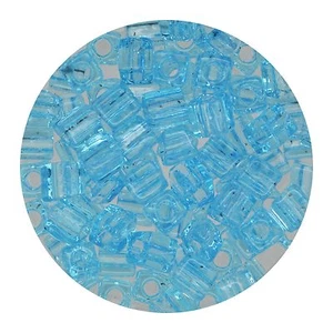 Cuentas cuadradas de vidrio Japón 4 mm cubo Miyuki transparente azul claro - Imagen 1 de 2