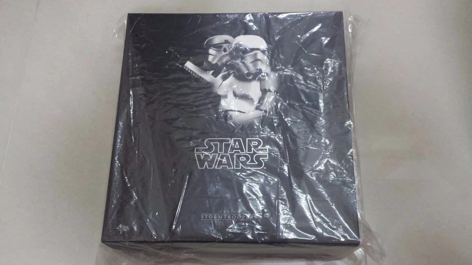 Hot Toys MMS268 Star Wars New Hope Stormtrooper Stormtroopers Set Normal Edition - Image 1 of 1