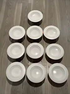 **10 Pack* Halo Recessed LT560WH6930R 5" and 6" 90 CRI, 3000K, 746 Lumens, White - Picture 1 of 7