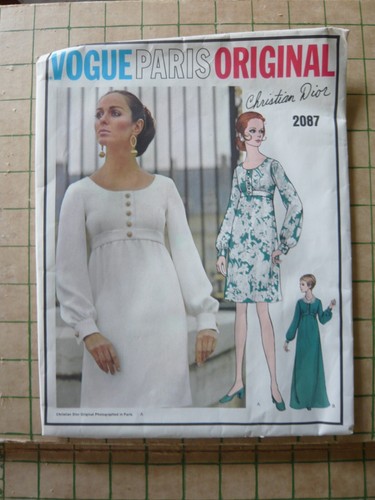VOGUE pattern 2087 vintage 1960s CHRISTIAN DIOR mod dress