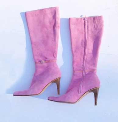 Bellofatto Rosa Gamuza Años 90 Punta Tacón de Aguja Estrás Italia Botas Rizadas! 7B Foto 1 de 4