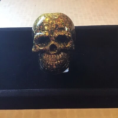"Cráneo brillante de resina hecha a mano - dorado/negro 2 1/2""" Foto 1 de 4