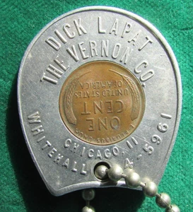 1949 1c Penny Token Dick Lapat The Vernon Co Chicago encased cent - Bild 1 von 4