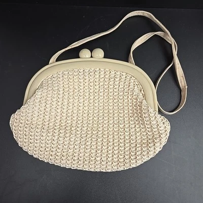 复古米色编织针织手拿包 带 Lucite Kiss 锁闭合手提包 钱包 — 第 1/4 张图片