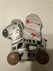Hape Zebra Baby Kleinkind Ziehen Holzspielzeug Rollen Schnur Räder Holz - Bild 1 von 3