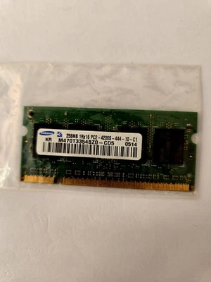 Samsung M470T3354BZ0-CD5 256MB PC2-4200 444-10-C1 DDR2 1Rx16 Foto 1 de 2