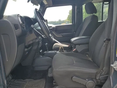 Audio Equipment Radio VIN W 6th Digit Jk Body Fits 15-18 WRANGLER 3013922 - Imagem 1 de 4