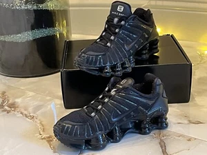 Nike Shox TL BV1127-001 Triple Black Shoes Size 5 Excellent Cond 2018 Release - Picture 1 of 15