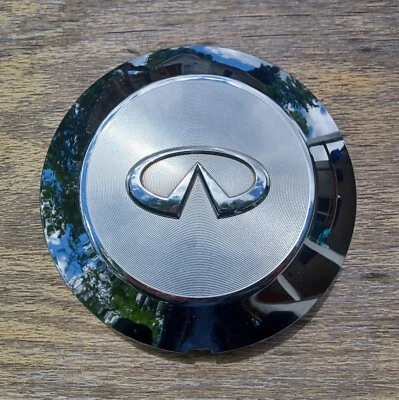 Infiniti QX56 center cap, chrome, 2004-2007 part # 40315 7S510, 40315 ZC51A 07 - Image 1 of 3