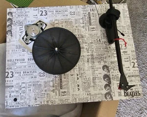 Pro-Ject The Beatles Limited Edition Turntable Brand New Still In Box - Picture 1 of 7