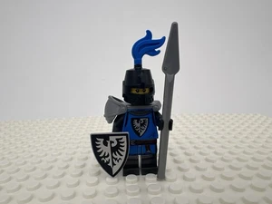 New LEGO Castle Minifigure Black Falcon Knight Spearman With Shield & Armor - Picture 1 of 2