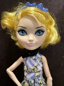 Ever After High Enchanted Picnic Blondie Lockes Doll Complete EAH Mattel - Picture 1 of 8