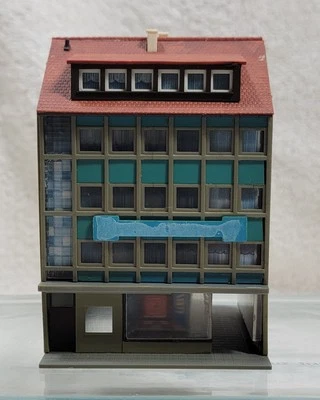 Kibri N Scale 5 Story Modern Shopping Center Apartment Building Fully assembled - Image 1 of 4