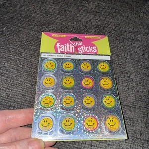 2014 Sticker-Smile  God Loves You  (6 Sheets) (Faith That Sticks) 96 Stickers - Picture 1 of 5