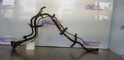 24 TUBO CUELLO LLENADO COMBUSTIBLE NISSAN ARMADA 5.6L Foto 1 de 4