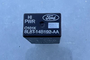 (1 pieza) Relé Ford 4 pines 8L8T-14B192-aa Hi Pwr 0101K probado por OEM - Imagen 1 de 4