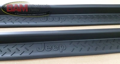 82210104AB Protectores de umbral de puerta Jeep Wrangler 2 puertas (2007-2018) Mopar OEM Foto 1 de 4