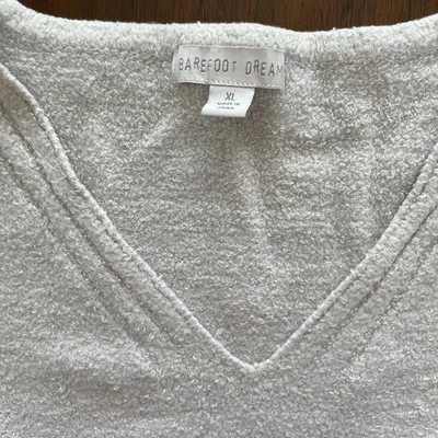 Suéter Pullover Barefoot Dreams CozyChic Ultra Lite Cuello en V Talla XL Suave Piedra Foto 1 de 4