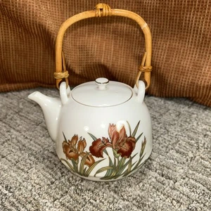 Teekanne mit Blumen Pfau Bambus A Griff Deckel Made in Japan Porzellan Keramik - Bild 1 von 6