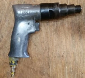 CACCIAVITE PNEUMATICO REVERSIBILE INGERSOL RAND/DADO MODELLO 371 - Foto 1 di 4