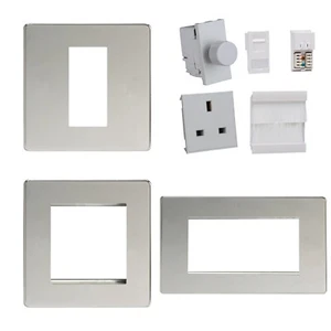 Varilight Screwless Polished Chrome Euro Data Plates & White DataGrid Modules - Picture 1 of 30