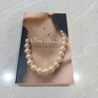 Blue Bloods By Melissa De La Cruz PB In Aust now ready to post Fantasy Horror - Image 1 of 4